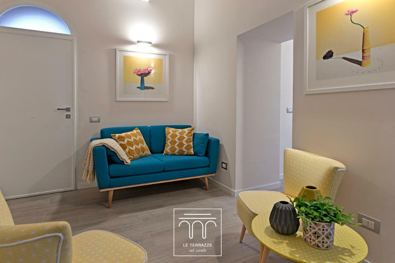 Apartamento Le Terrazze Sul Cortile Salerno Exterior foto